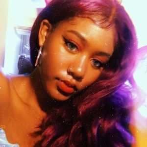 Meet your Posher, Bria